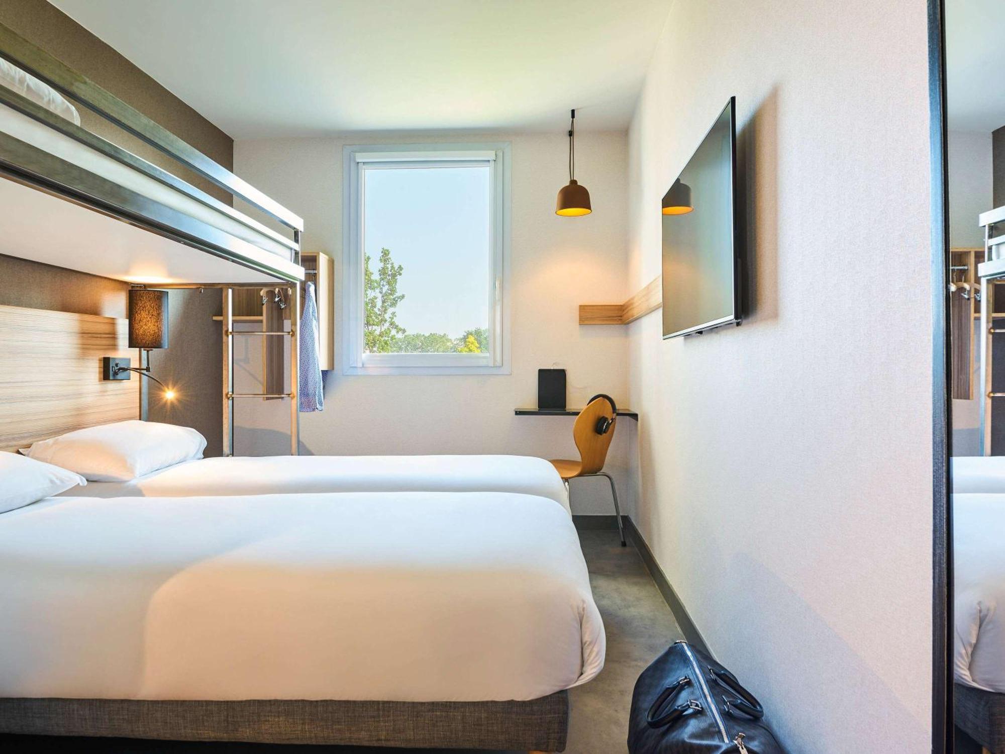 Ibis Budget Paris Porte De La Chapelle - Arena ภายนอก รูปภาพ